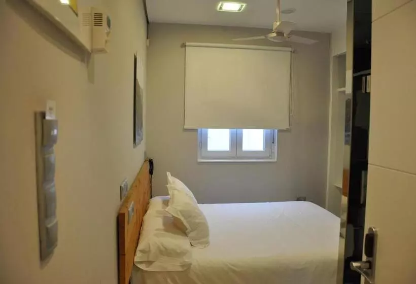 Economy-huone, Hosteria Santander