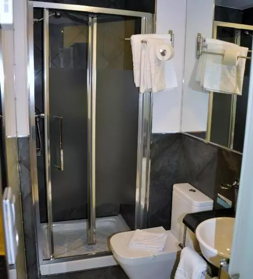 Standard Yhden Hengen Huone, Hosteria Santander
