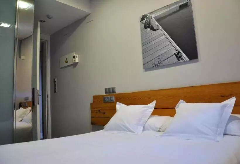 Standard Yhden Hengen Huone, Hosteria Santander