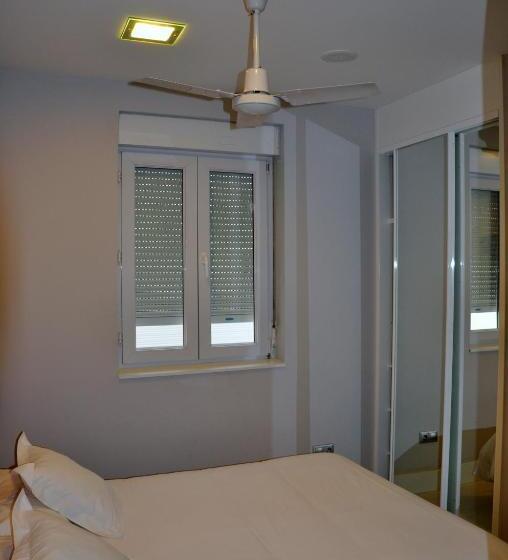 经济房, Hosteria Santander