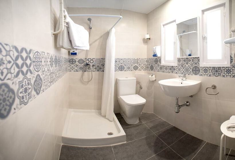 标准单人间, L´hostalet