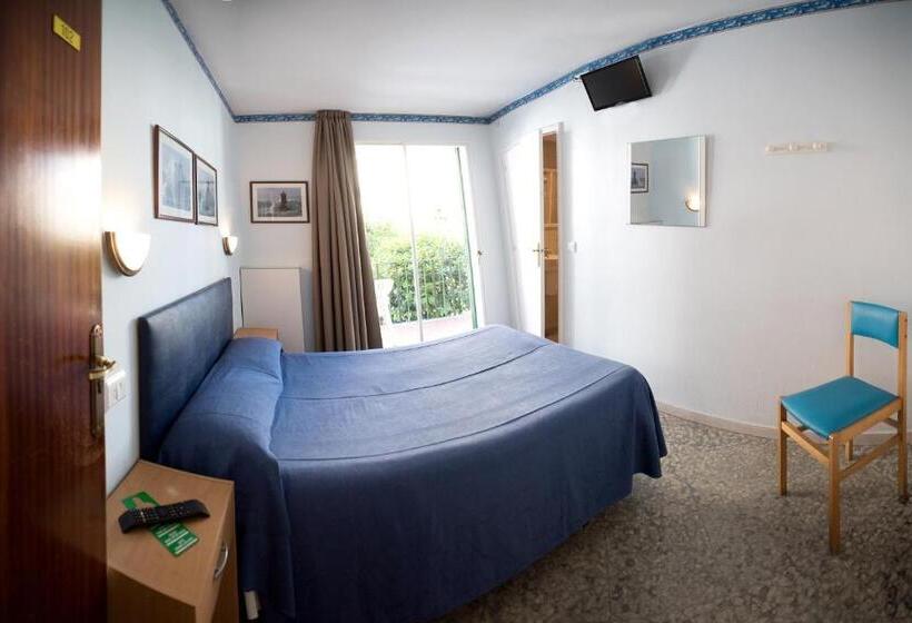 带阳台的标准单人间, L´hostalet