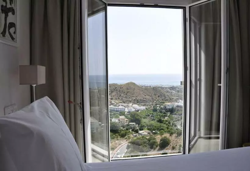 اتاق استاندارد با چشم‌انداز دریا, Boutique Hotel Mamabels