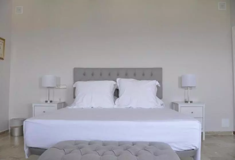 اتاق سوپریور با چشم‌انداز دریا, Boutique Hotel Mamabels