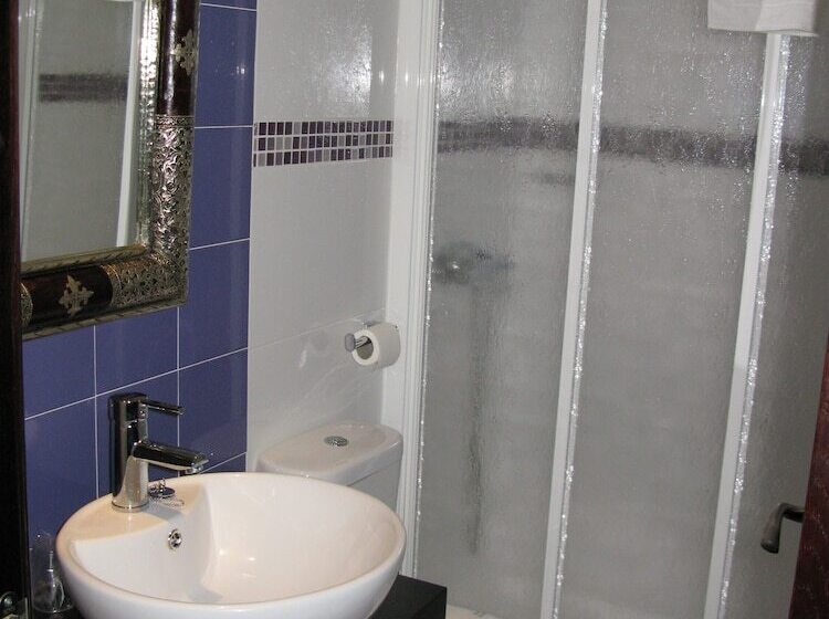 اتاق استاندارد یک نفره, La Flor De Al Andalus