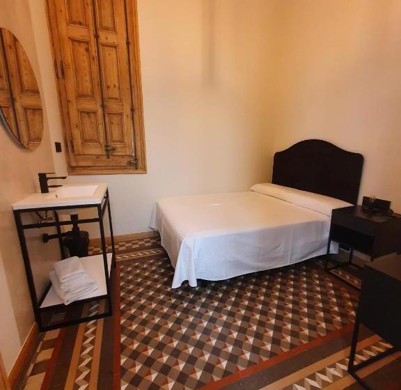 اتاق استاندارد یک تخته با سرویس بهداشتی مشترک, Hostal Lausanne