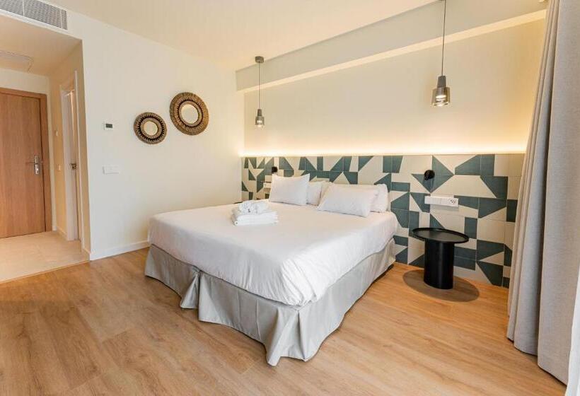 اتاق لوکس با تراس, Santanyi Port