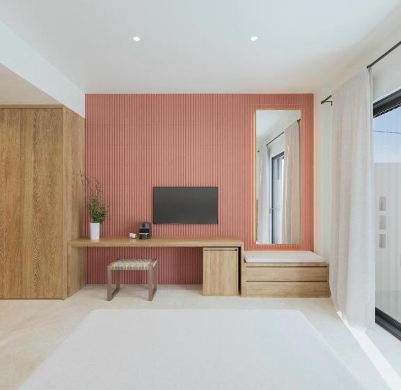 اتاق اجرایی, Santanyi Port