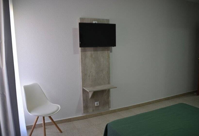 Habitación Estándar, Congra