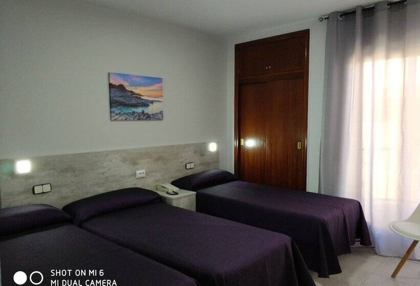 Habitación Triple Estándar, Congra