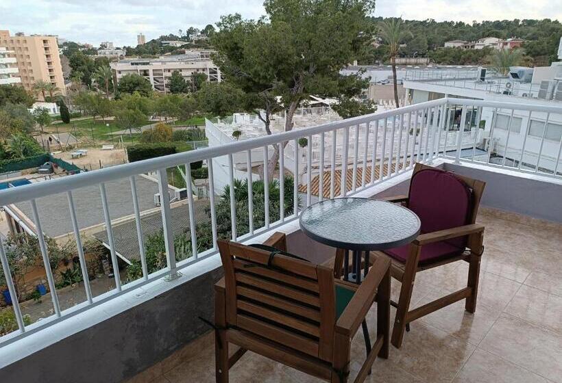 غرفة قياسية إطلالة جانبية علي البحر, Hostal Bélgica