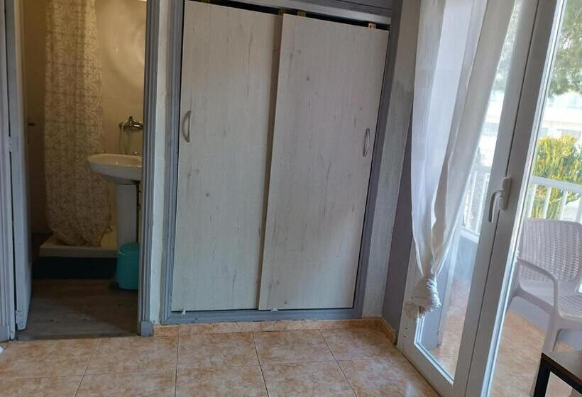 غرفة قياسية فردية, Hostal Bélgica