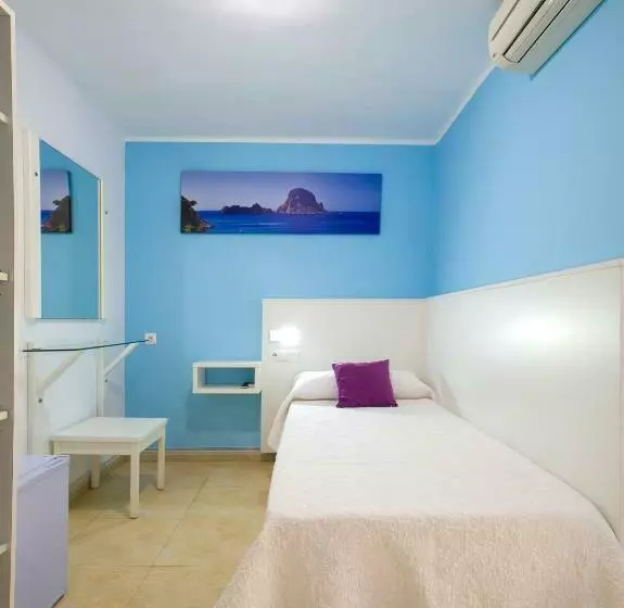 اتاق استاندارد یک نفره, Hostal Costa Blanca