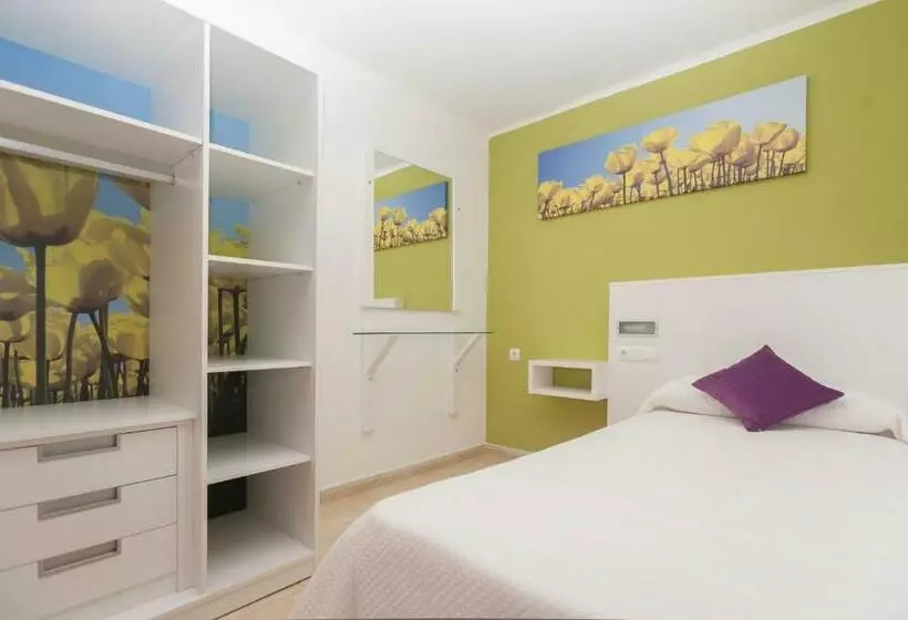اتاق استاندارد یک نفره, Hostal Costa Blanca
