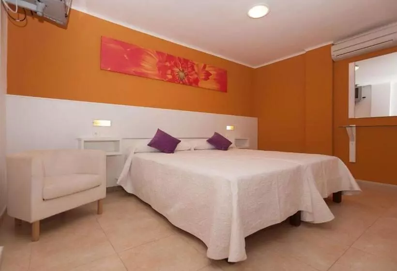 اتاق استاندارد, Hostal Costa Blanca