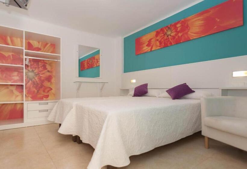 스탠다드 룸, Hostal Costa Blanca