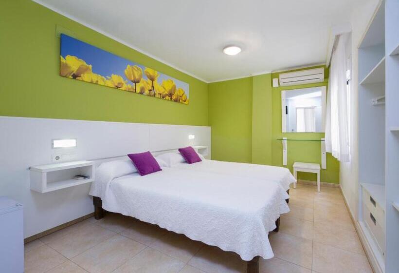 スタンダードルーム, Hostal Costa Blanca