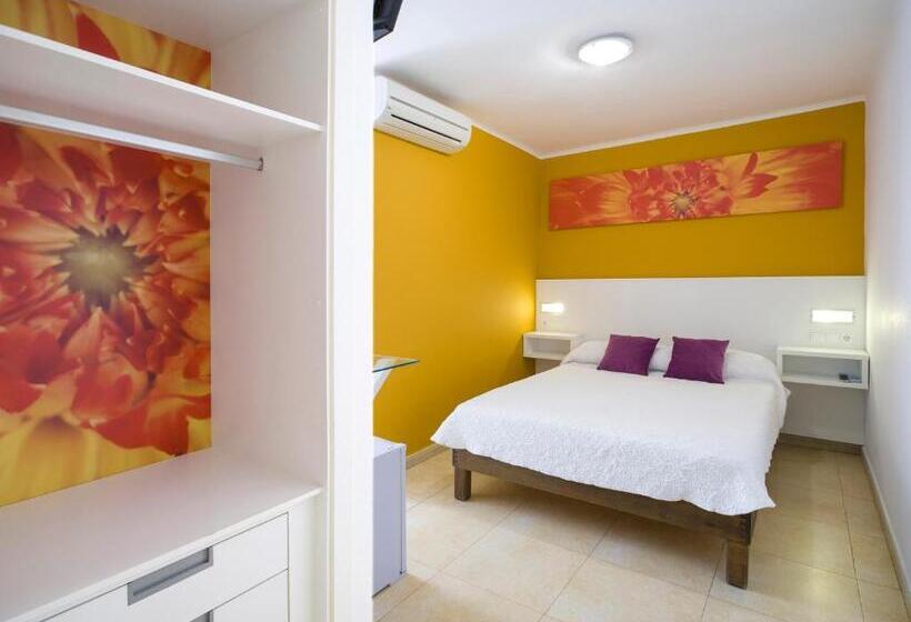 스탠다드 룸, Hostal Costa Blanca