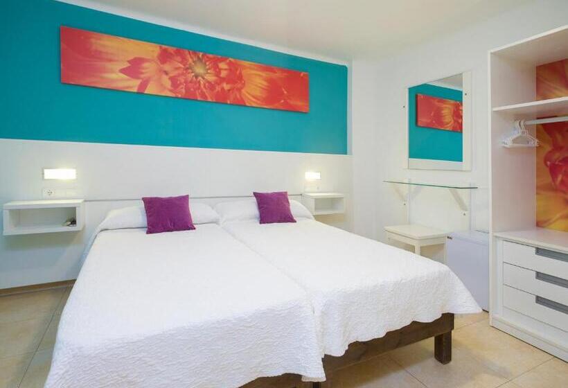スタンダードルーム, Hostal Costa Blanca