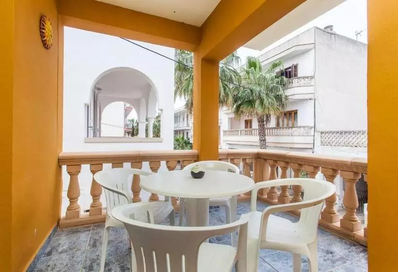 سوییت سوپریور, Hostal Doris Adults Only