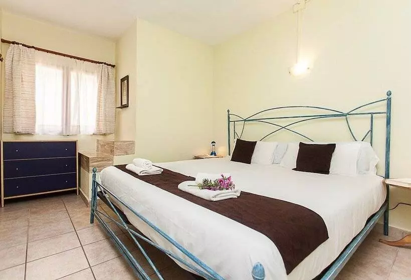 سوییت, Hostal Doris Adults Only