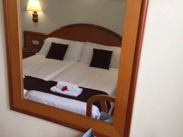 标准间, Hostal Doris Adults Only