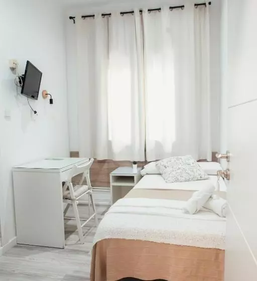 スタンダードシングルルーム, Hostal Ruta De Francia