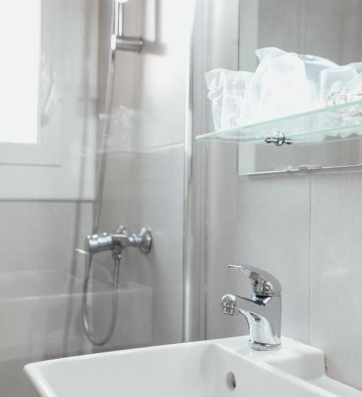 Номер Стандарт, Hostal Ruta De Francia