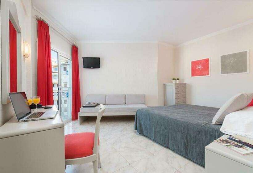 バルコニー付きスタンダードトリプルルーム, Playas del Rey