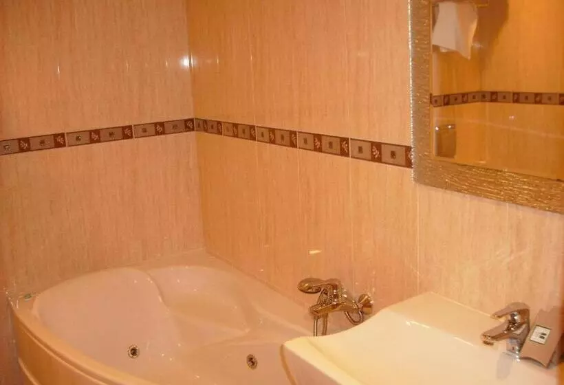 سوییت لوکس, Santa Catalina By Bossh Hotels