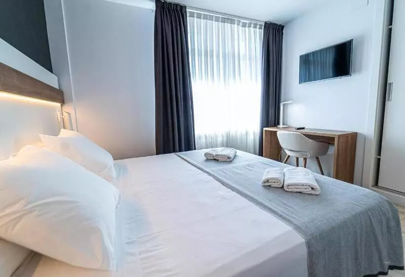 Deluxe Zimmer Kingsize Bett, Silva