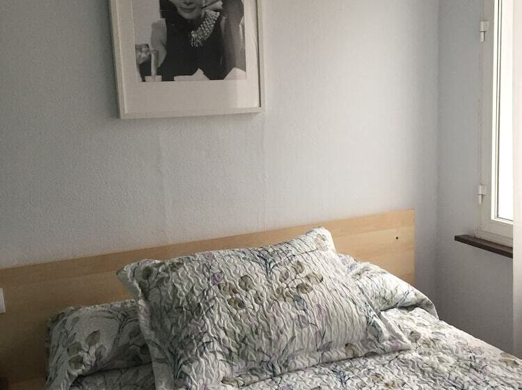 اتاق استاندارد, Pension Oviedo