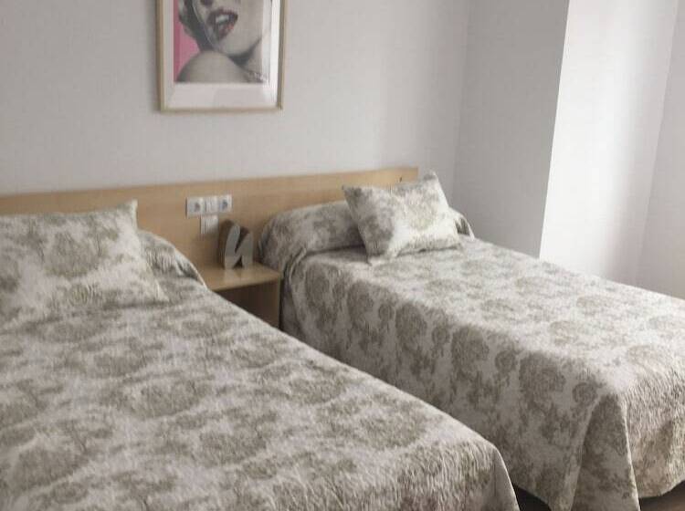 اتاق استاندارد, Pension Oviedo