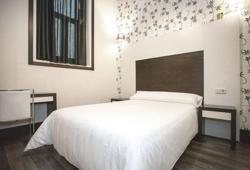 Habitación Estándar Individual, Alhambra Suites