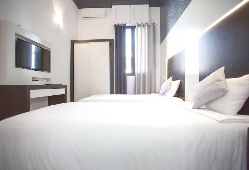 اتاق سوپریور, Alhambra Suites