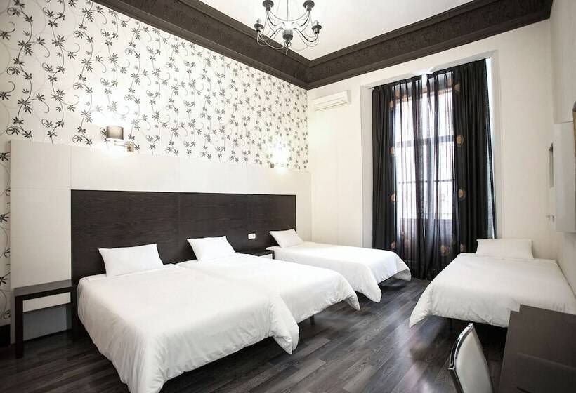 اتاق استاندارد چهار تخته, Alhambra Suites