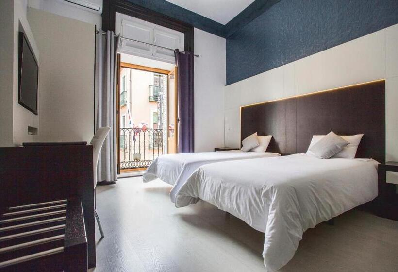 اتاق سوپریور, Alhambra Suites