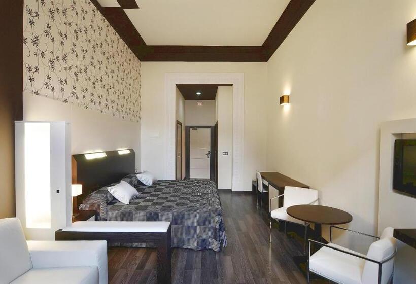 سوئیت با بالکن, Alhambra Suites