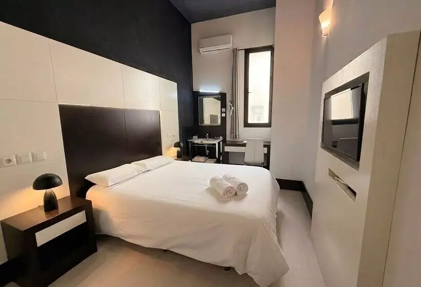 اتاق استاندارد, Alhambra Suites