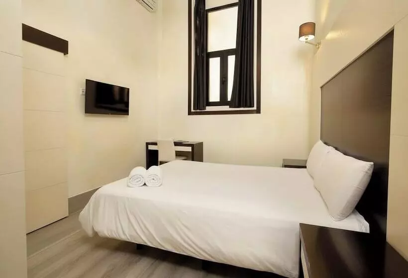 اتاق استاندارد, Alhambra Suites