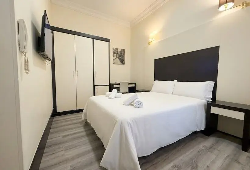 اتاق استاندارد, Alhambra Suites