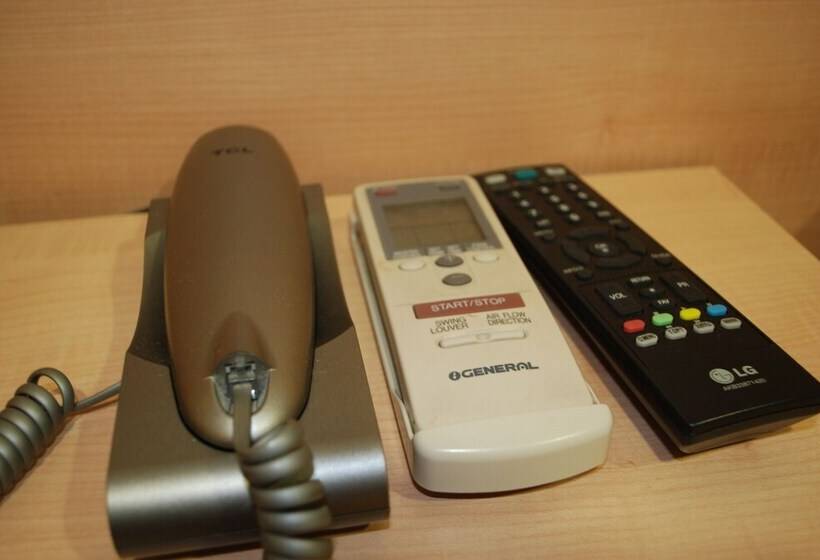 اتاق استاندارد, Hostal Avenida