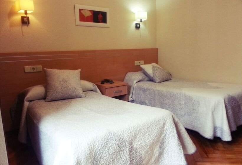 اتاق استاندارد, Hostal Avenida