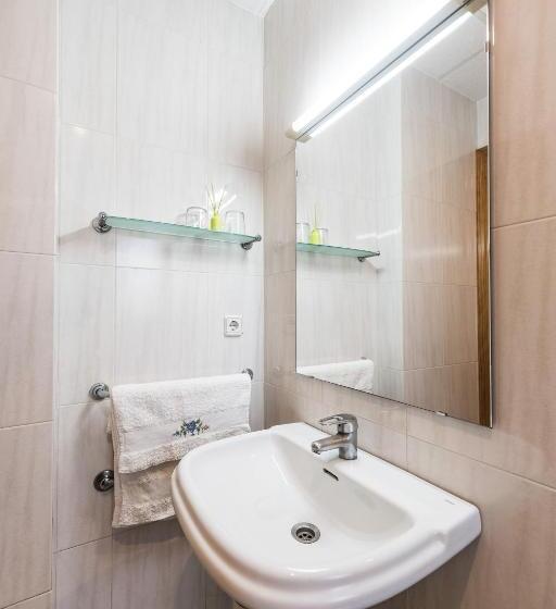 스탠다드 트리플 룸, Hostal Buenos Aires