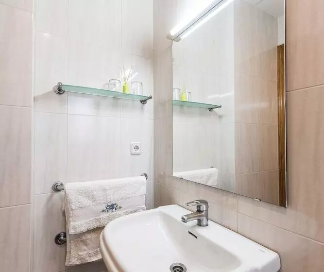 3-Bett-Standardzimmer, Hostal Buenos Aires