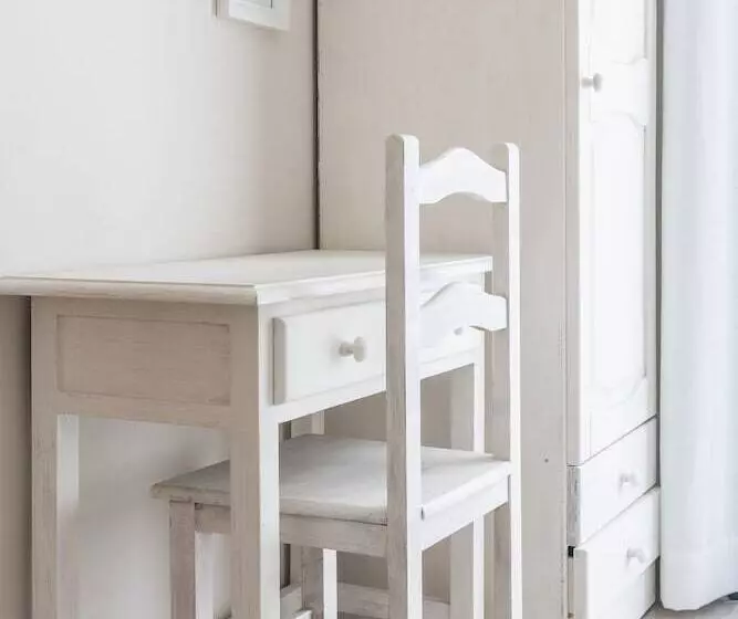 3-Bett-Standardzimmer, Hostal Buenos Aires