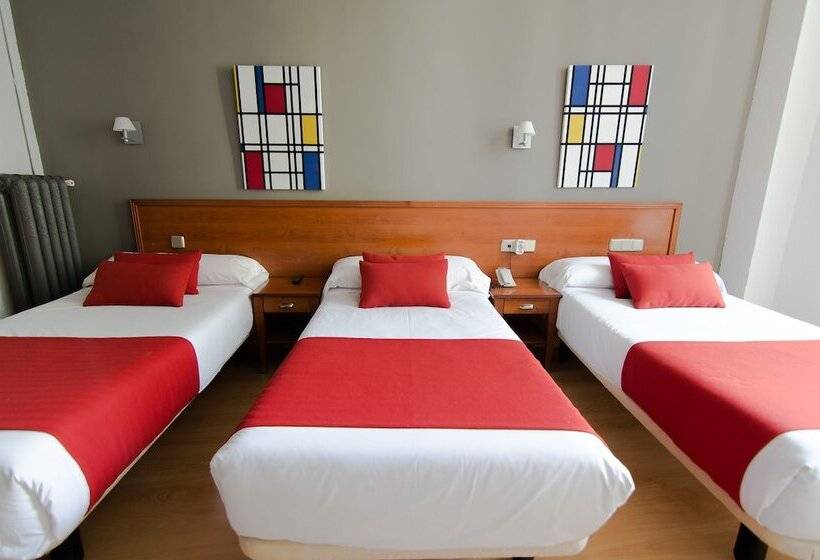 غرفة قياسية ثلاثية, Hostal Persal