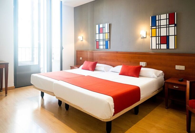 غرفة قياسية رباعية, Hostal Persal