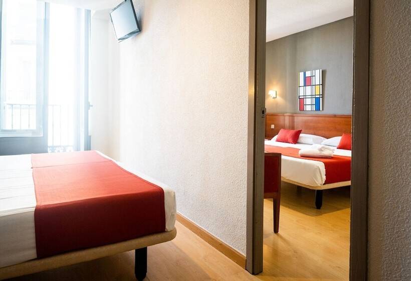 اتاق استاندارد چهار تخته, Hostal Persal