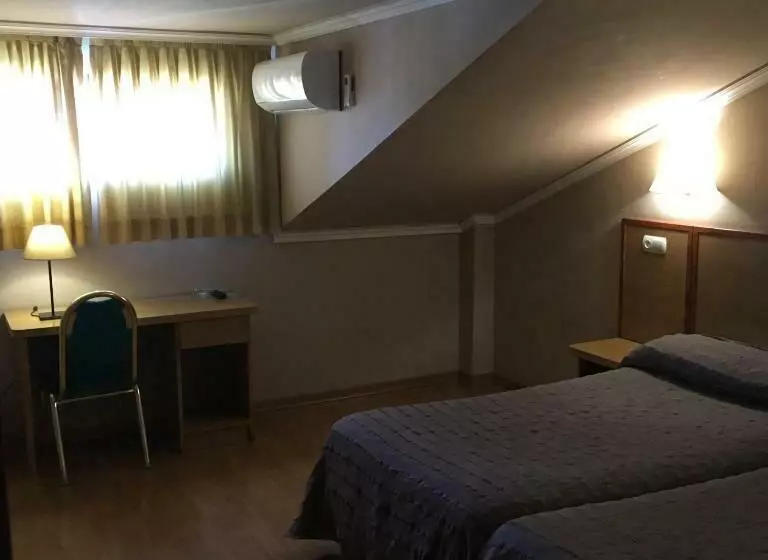 اتاق استاندارد, Avenida Leganés